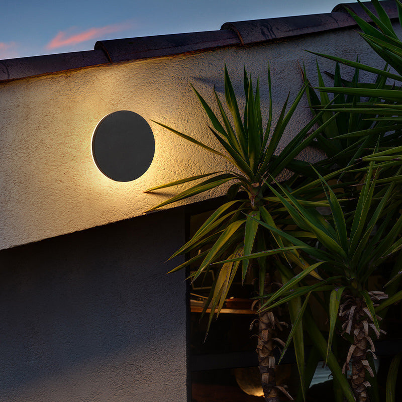 Aeris Outdoor Wall Light Minimalist Round or Square LED in Black and White