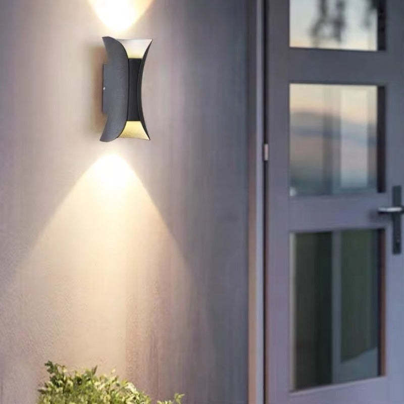 Kirira Curve Outdoor Wall Light LED Lamp IP65 Rated Hardwire