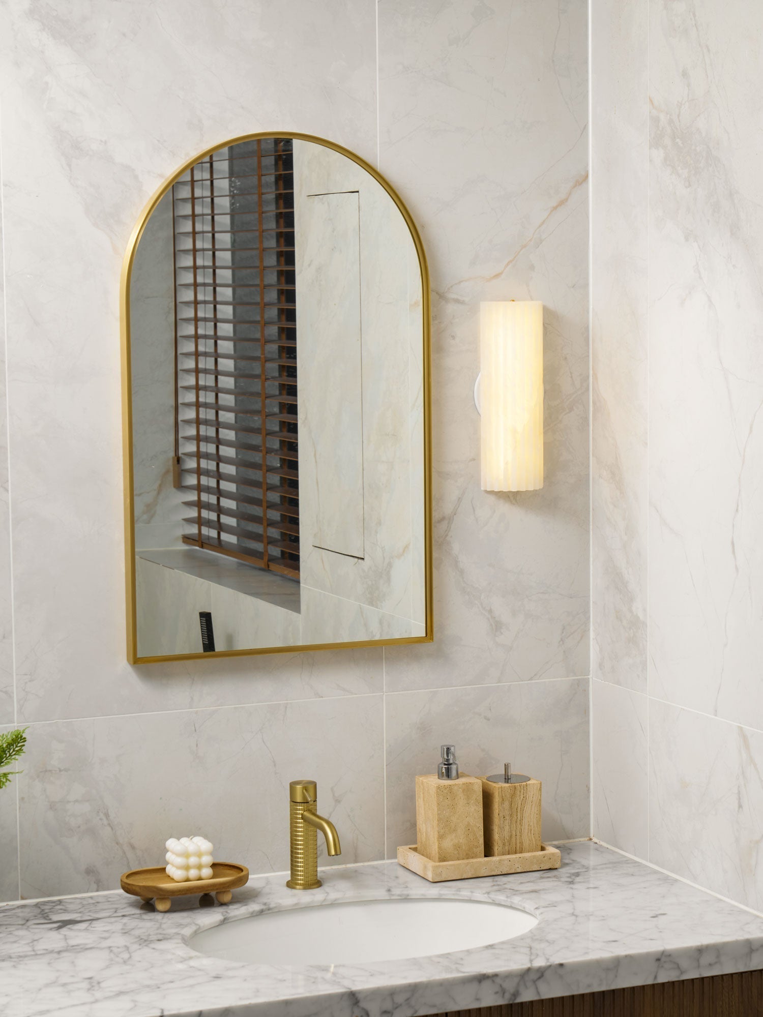 Aurelia Alabaster Wall Light With Integrated LED Indoor Use Only