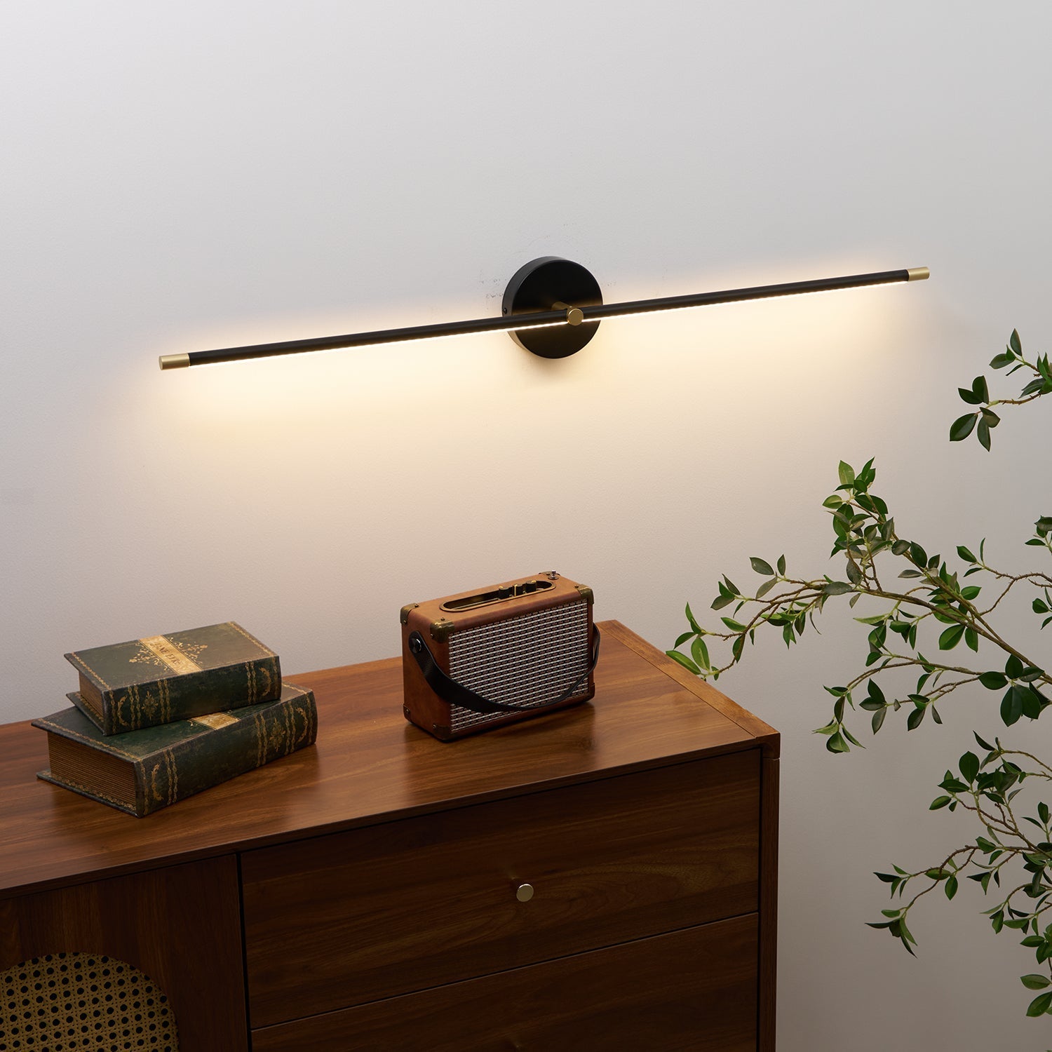 LineaGlow Wall Lamp Minimalist Linear Rod Accent Light With LED