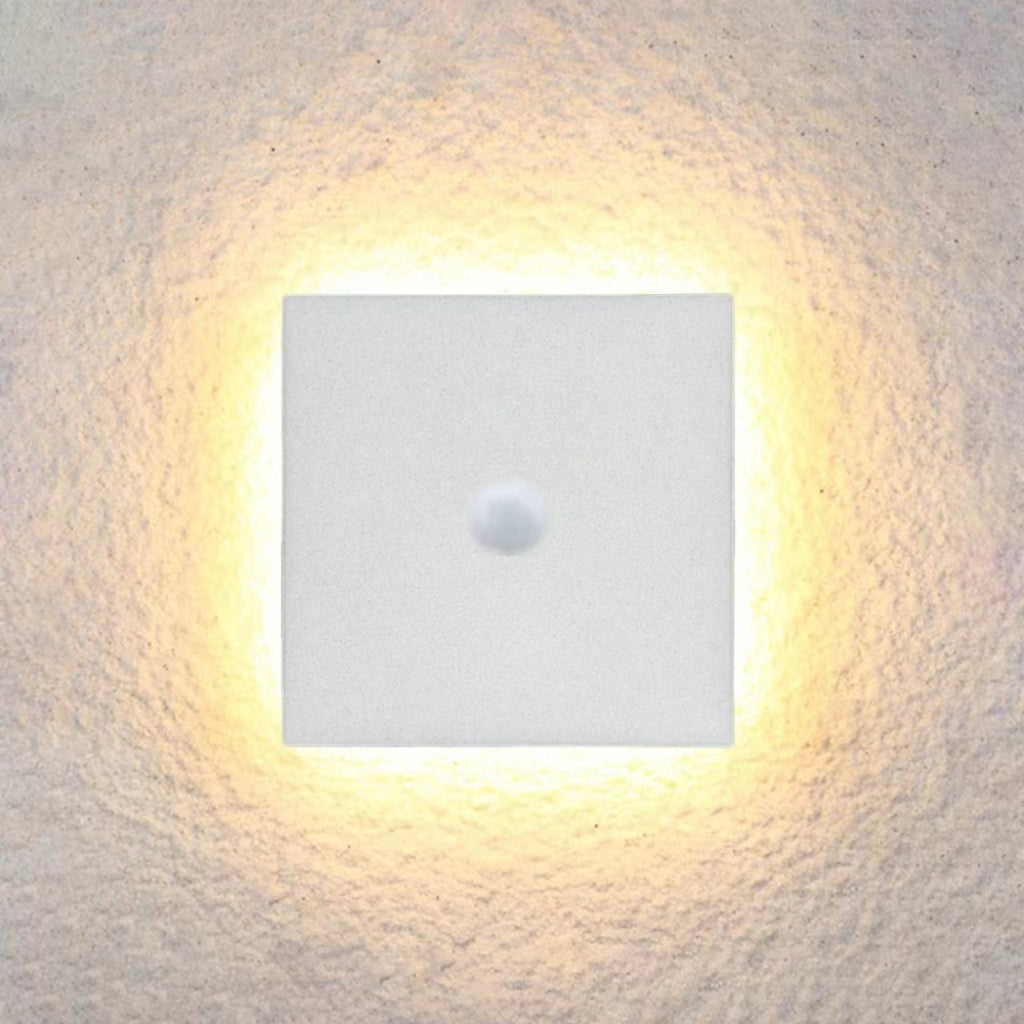 Aeris Outdoor Wall Light Minimalist Round or Square LED in Black and White